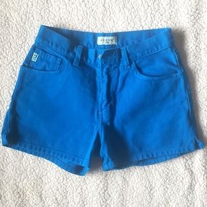 Guess Vintage 90s Jean Shorts!